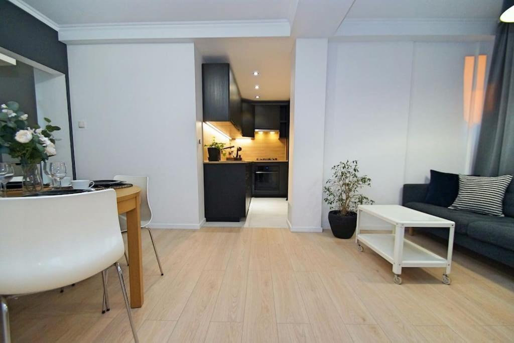 Apartament Korfantego Citycentre Z Widokiem Na Spodek 카토비체 외부 사진
