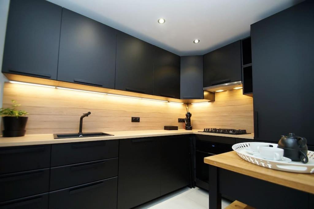 Apartament Korfantego Citycentre Z Widokiem Na Spodek 카토비체 외부 사진